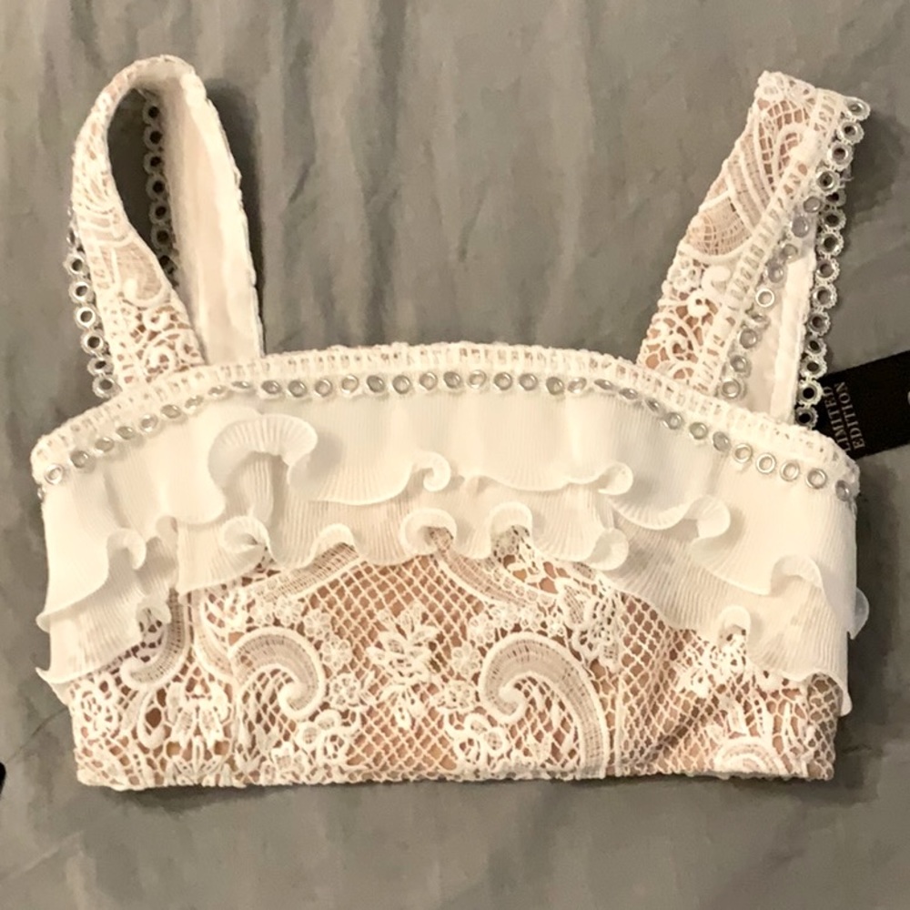 lace ruffle crop top